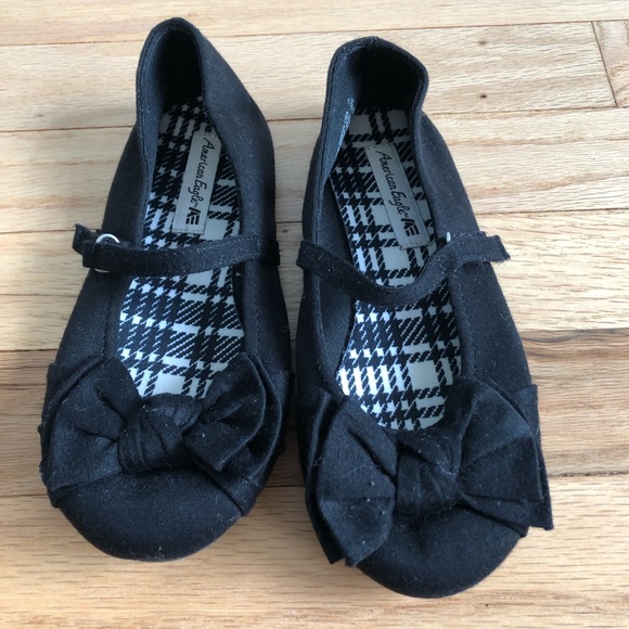 AMERICAN EAGLE | Black Bow Mary Janes - Picture 8 of 8